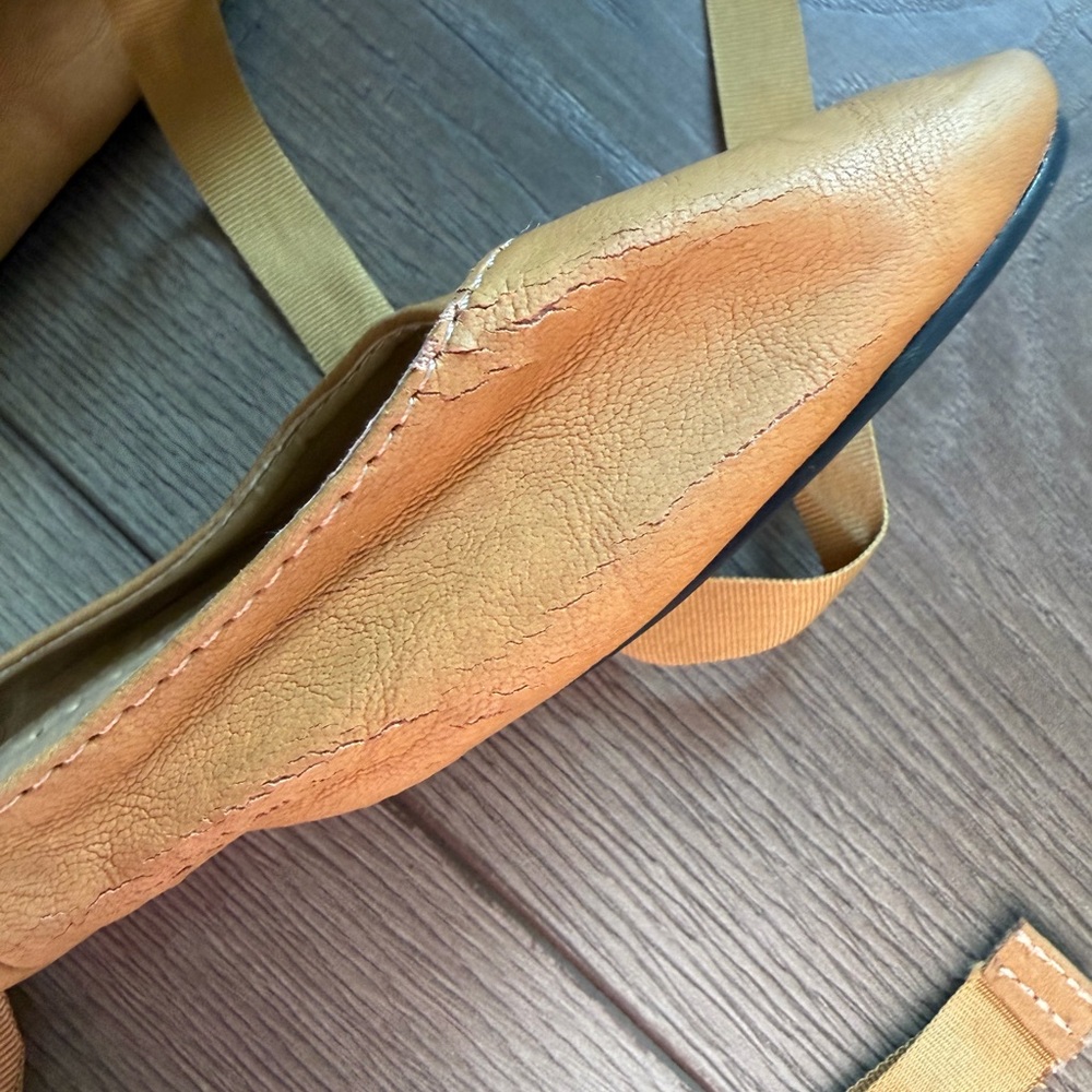 Kimchi Blue Sweetheart Ankle-Tie Skimmer Flats - Picture 10 of 11